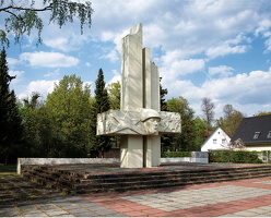 April  2020 sowjetischer Ehrenfriedhof von Lübben