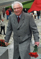 8. Mai 2005 Moritz Mebel im sowjetischen Ehrenmal Berlin Treptow