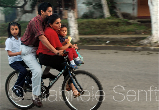 2008 Nikaragua, Familie